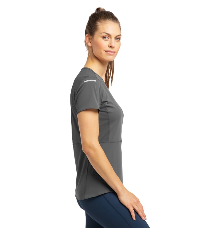 L.I.M Crown Tee Women, L.I.M Crown Tee Women Magnetite L.I.M Crown Tee Women, L.I.M Crown Tee Women Magnetite